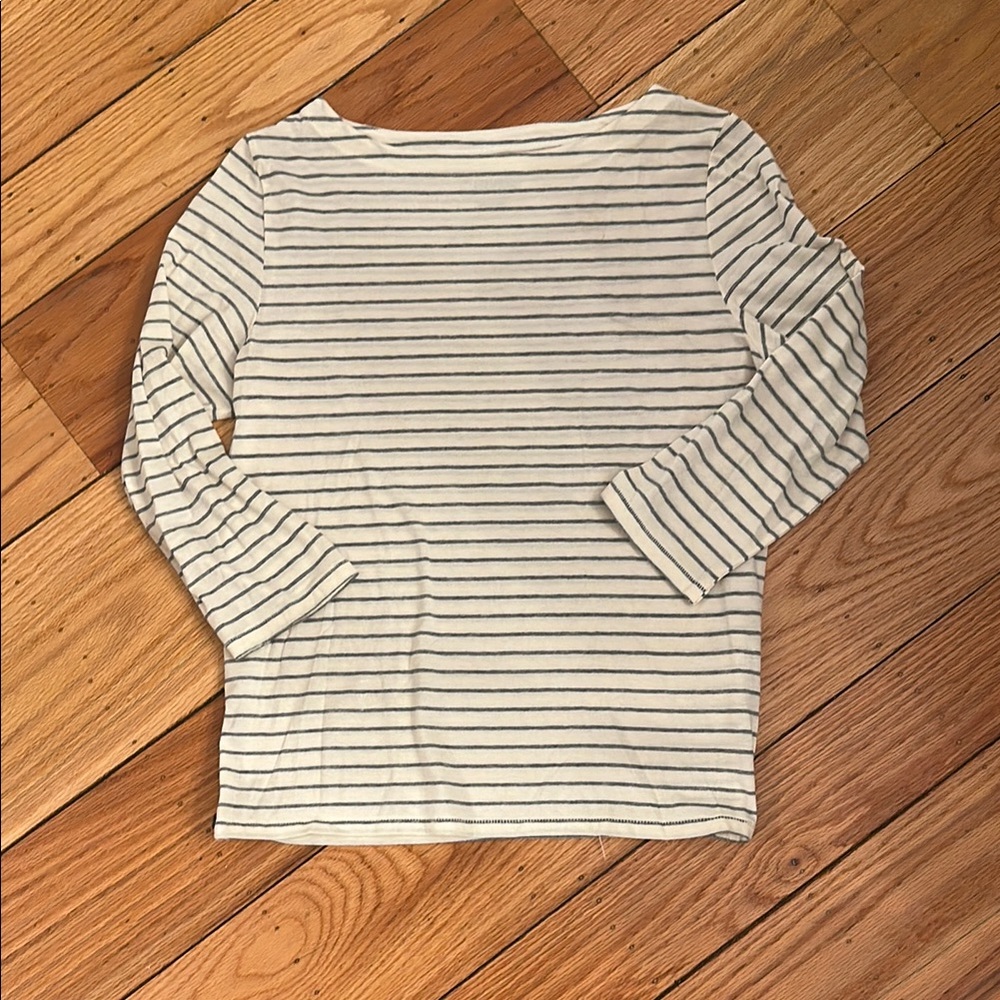 The North Face White and Gray Long Sleeve Tee